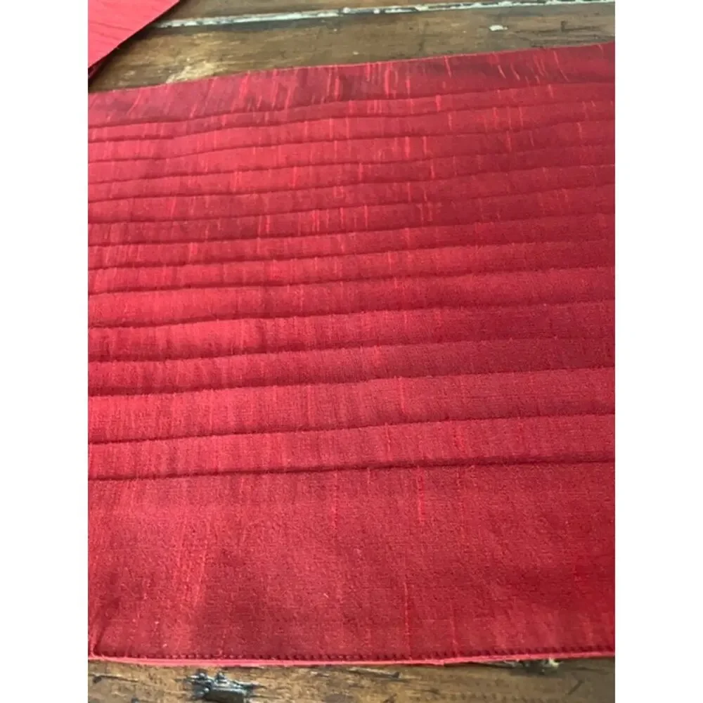 Florida Marketplace Entertaining Burgundy Red Pleated Placemats Set of 7 13x18